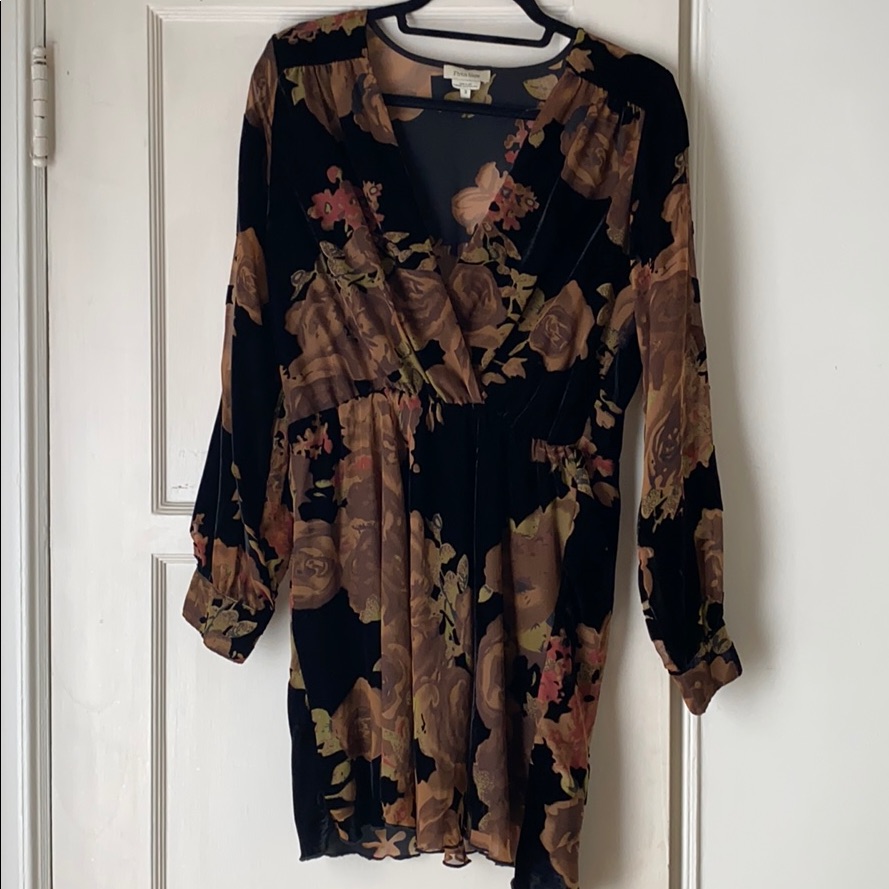 Flynn Skye Floral Velvet Mini Dress